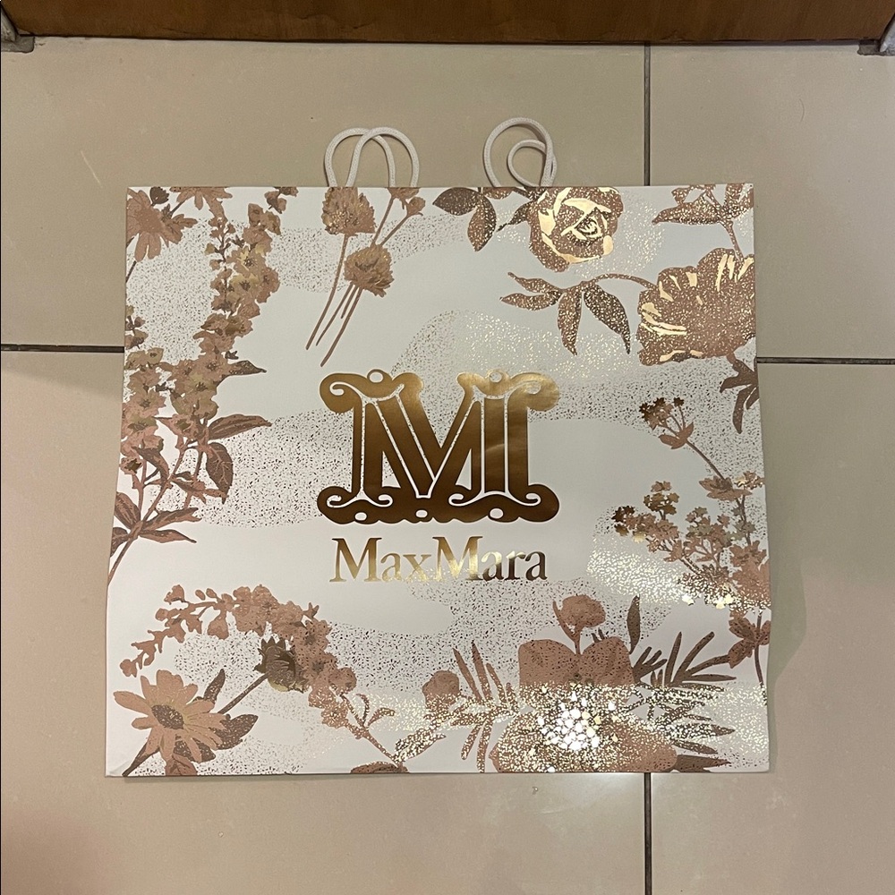 MaxMara shopping bag